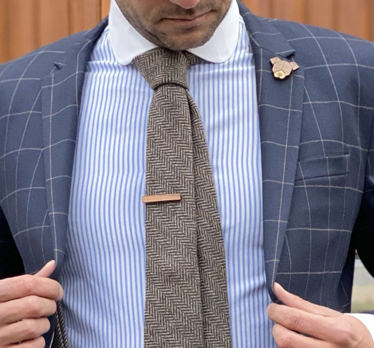 Tie pins brown